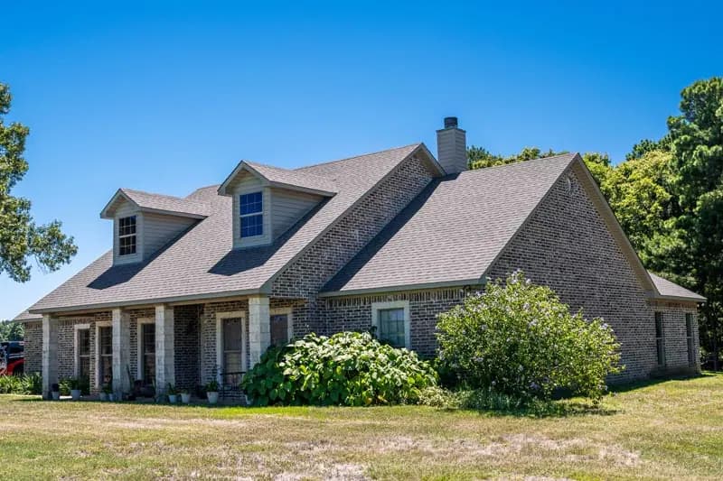 Completed roof on a North Texas home