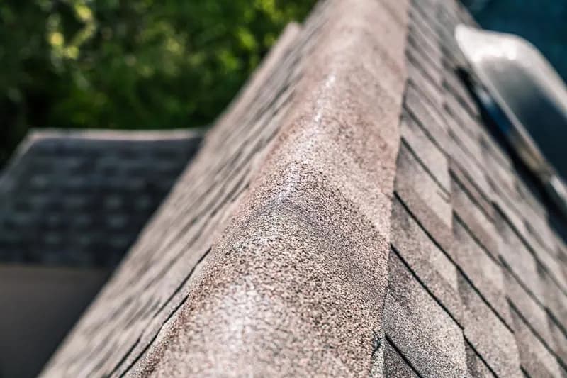 Architectural shingle ridge detail