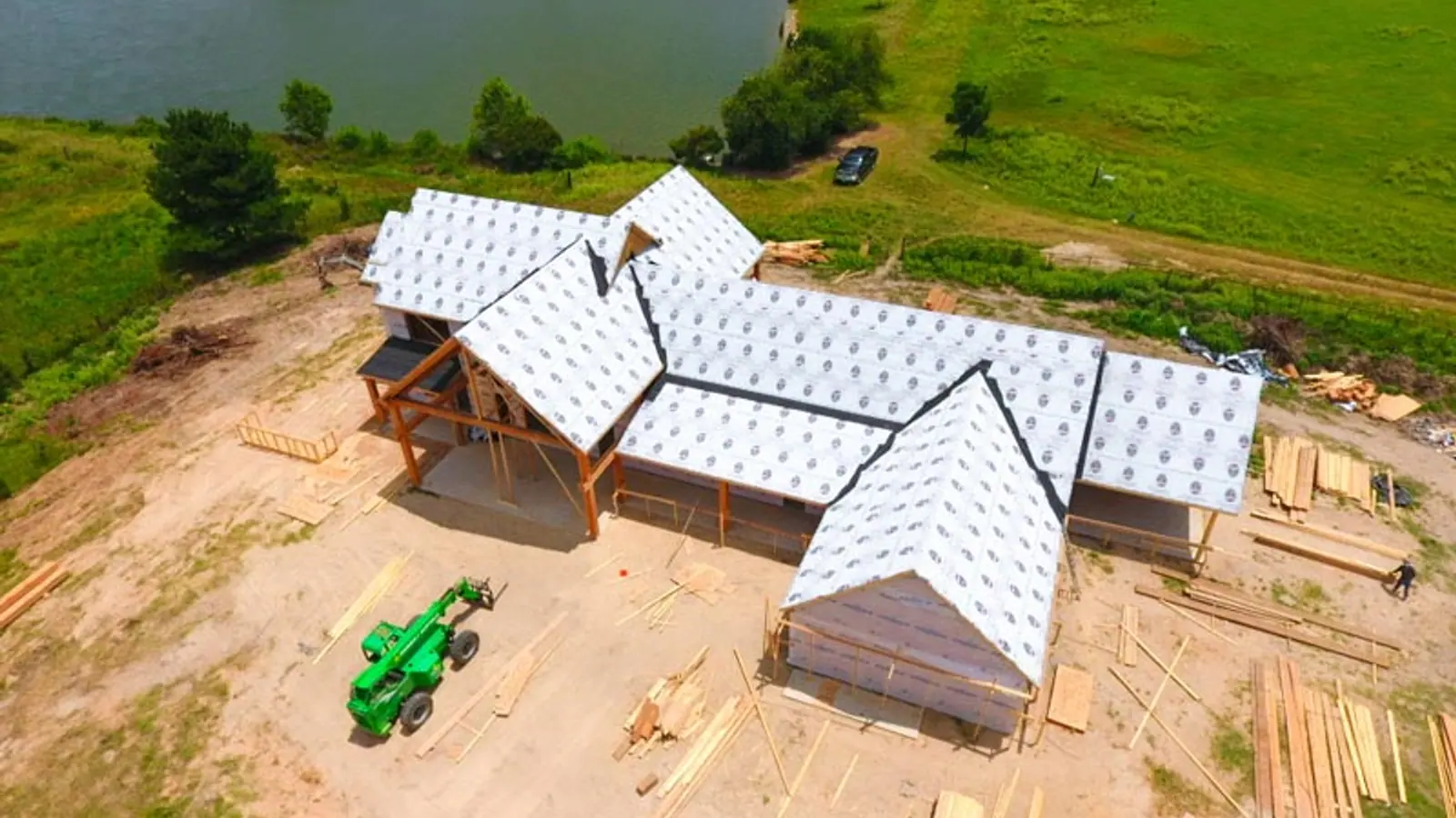 Professional Roofing Service 